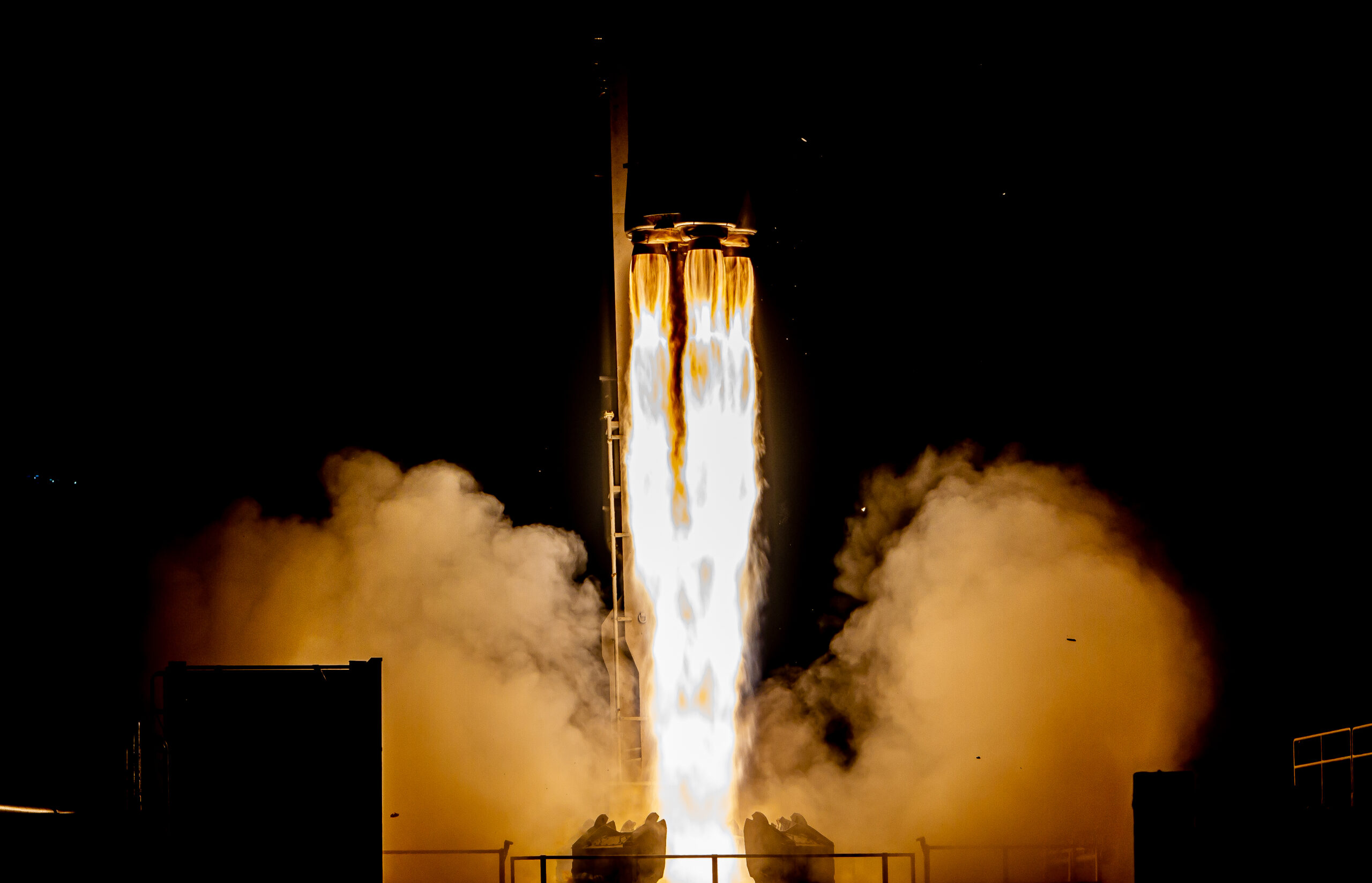 Firefly Alpha FLTA003 Launch - Rocket Plume